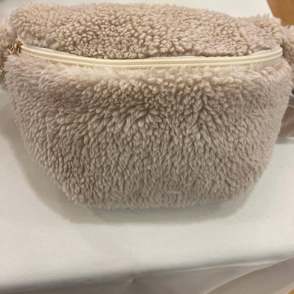 Fur belt bag